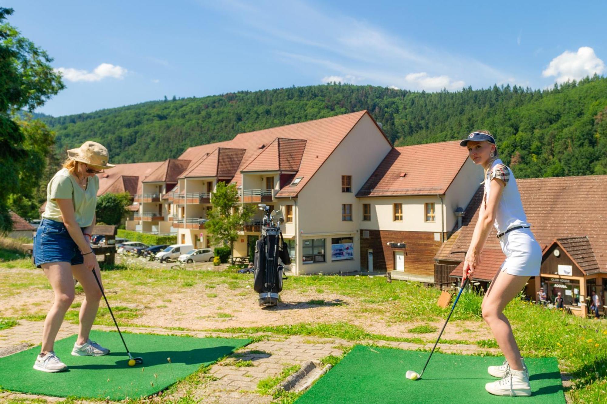 Goelia Le Domaine Du Golf Aparthotel Ammerschwihr Buitenkant foto